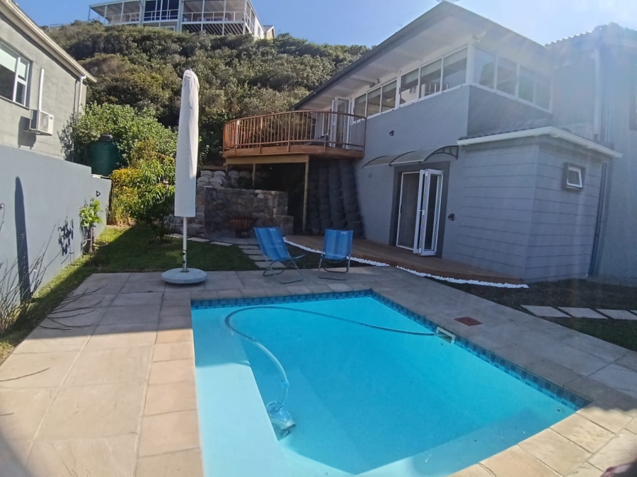 To Let 3 Bedroom Property for Rent in Cola Beach Western Cape